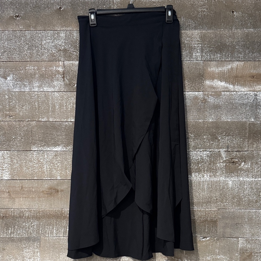 Halara Breezeful™ High Waisted Wrapped Tie Back Quick Dry Skirt - Picture 2 of 5